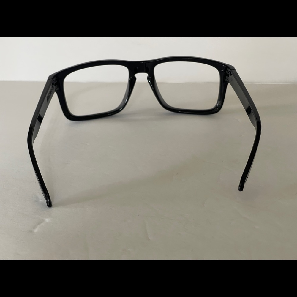 Oakley Frame - Picture 4 of 6